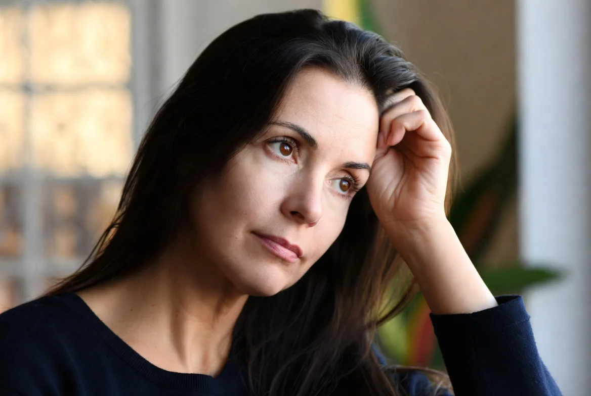 How to Help Someone With PMDD