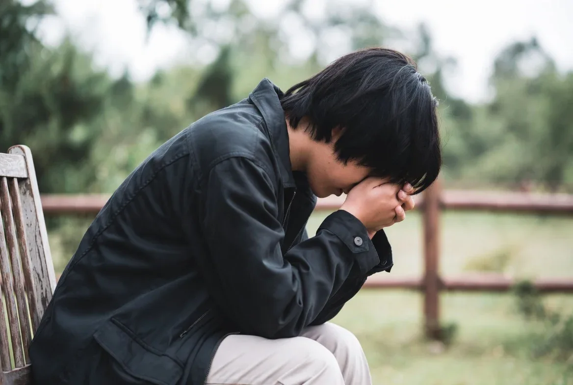 How to Stop Feeling Emotionally Numb