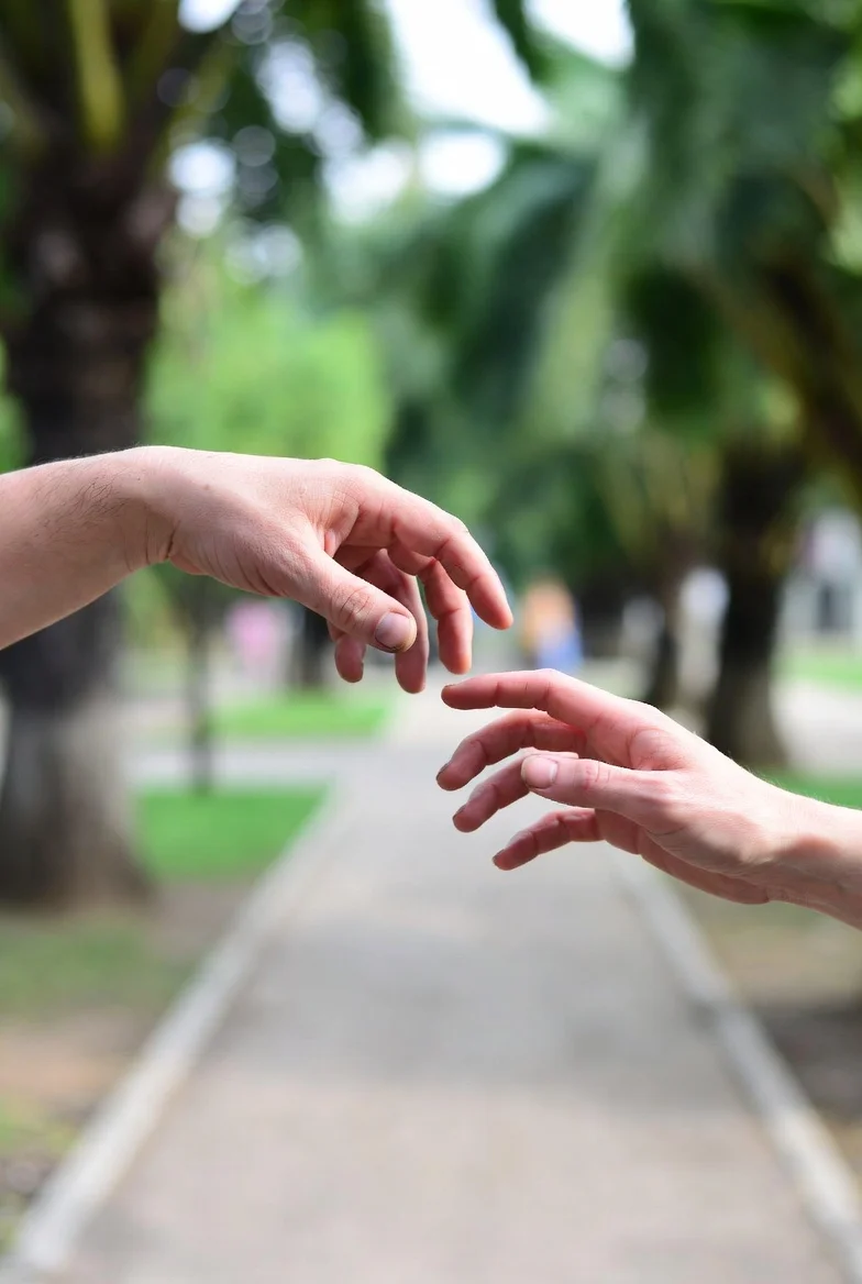 Signs in Romantic Relationships: The "Enmeshment" Trap